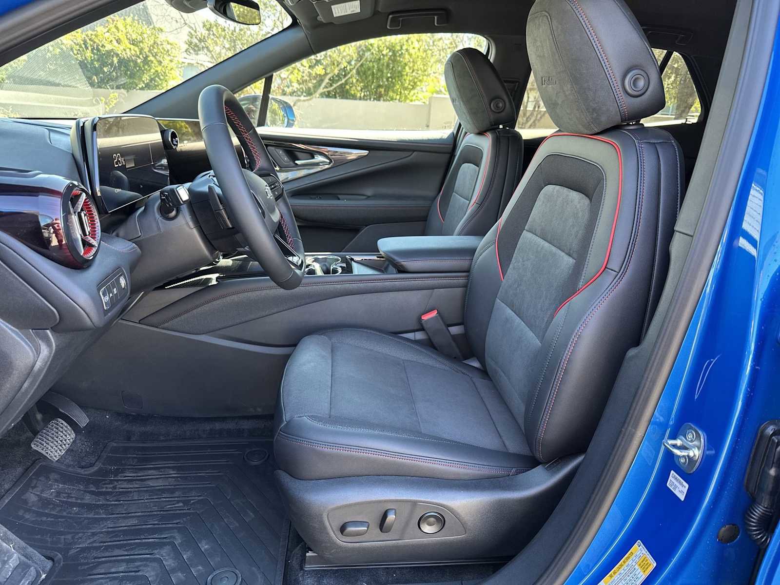 New 2026 Chevrolet Blazer EV RS image 15