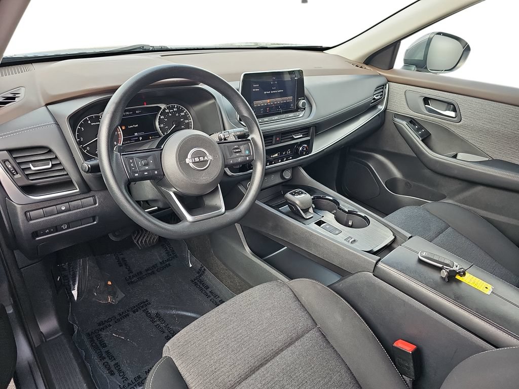 Used 2023 Nissan Rogue SV FWD image 16