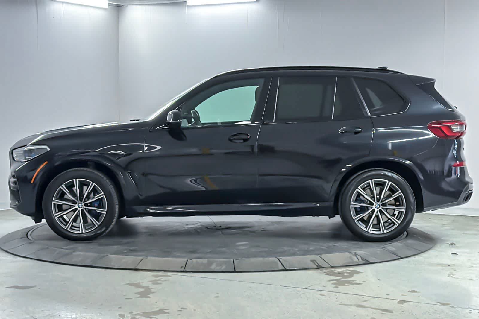 Used 2022 BMW X5 M50i w/ Executive Package AWD/4WD image 5