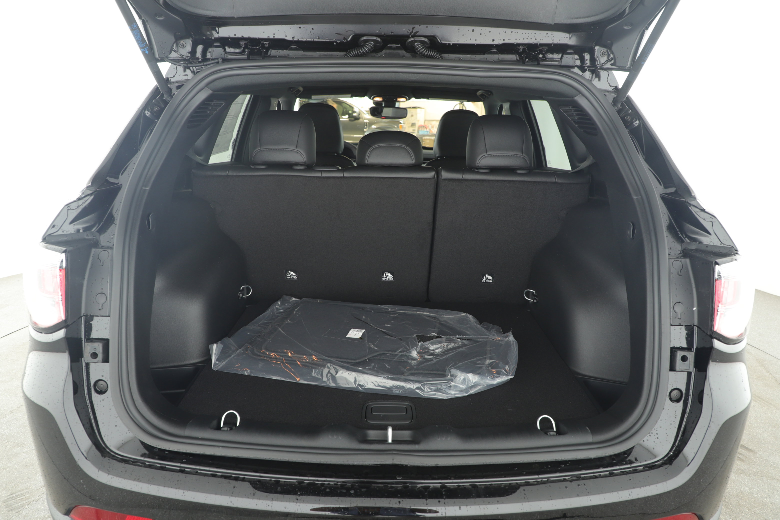 New 2026 Jeep Compass Latitude image 5