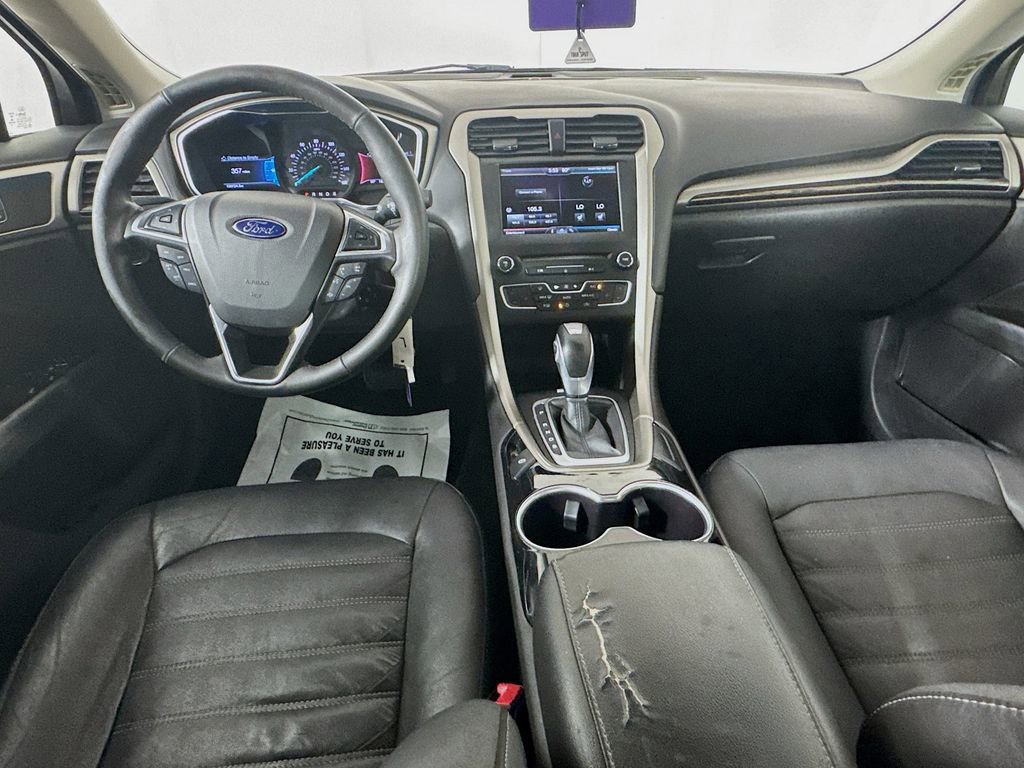 Used 2016 Ford Fusion SE w/ Equipment Group 202A FWD image 25