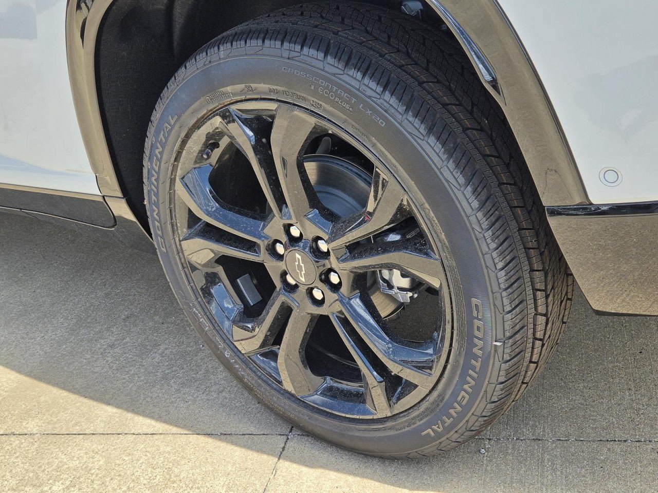 New 2027 Chevrolet Traverse RS FWD image 5