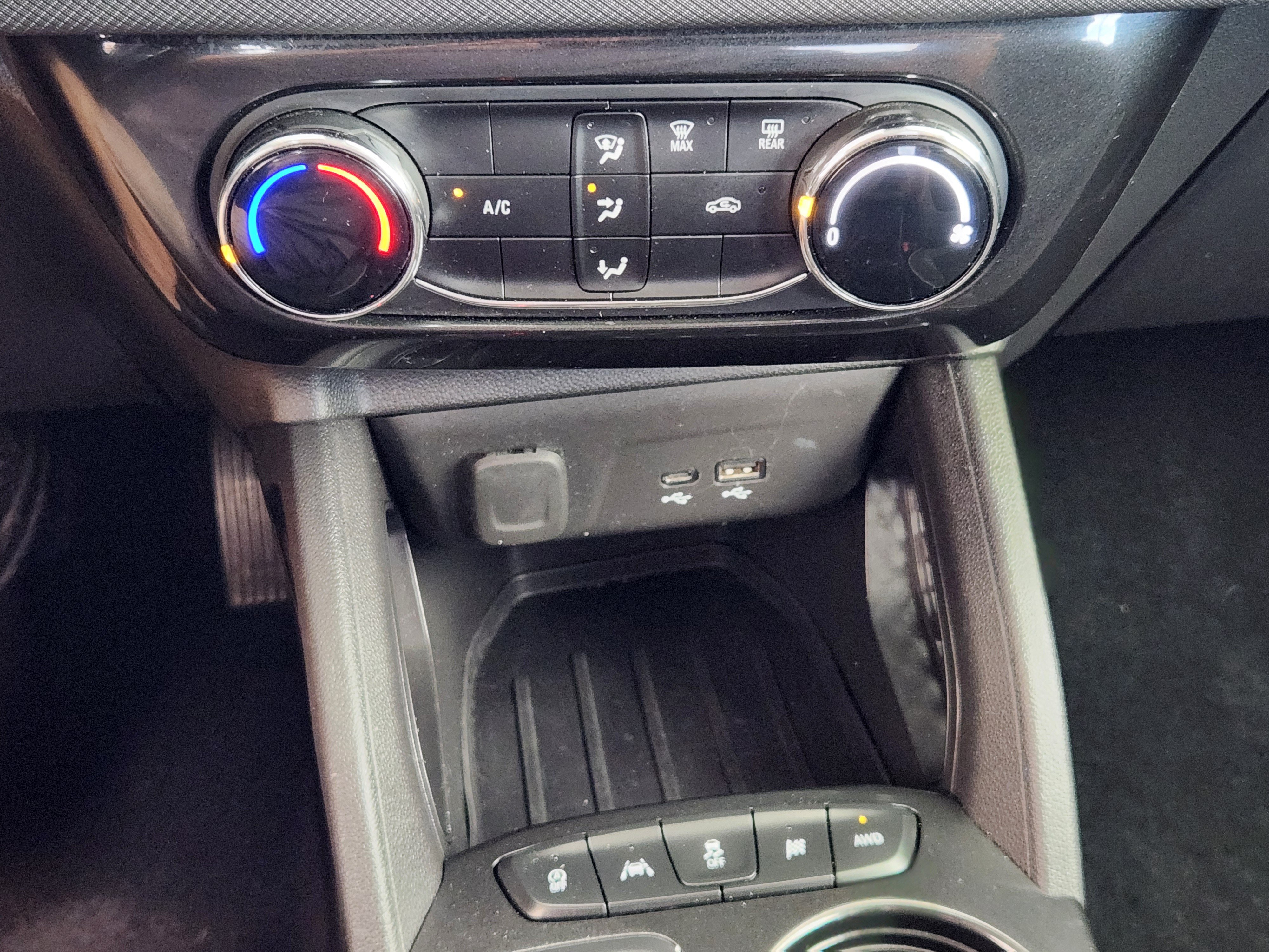 Used 2025 Chevrolet TrailBlazer LT AWD/4WD image 20