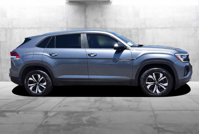 Certified 2024 Volkswagen Atlas Cross Sport SE FWD image 5