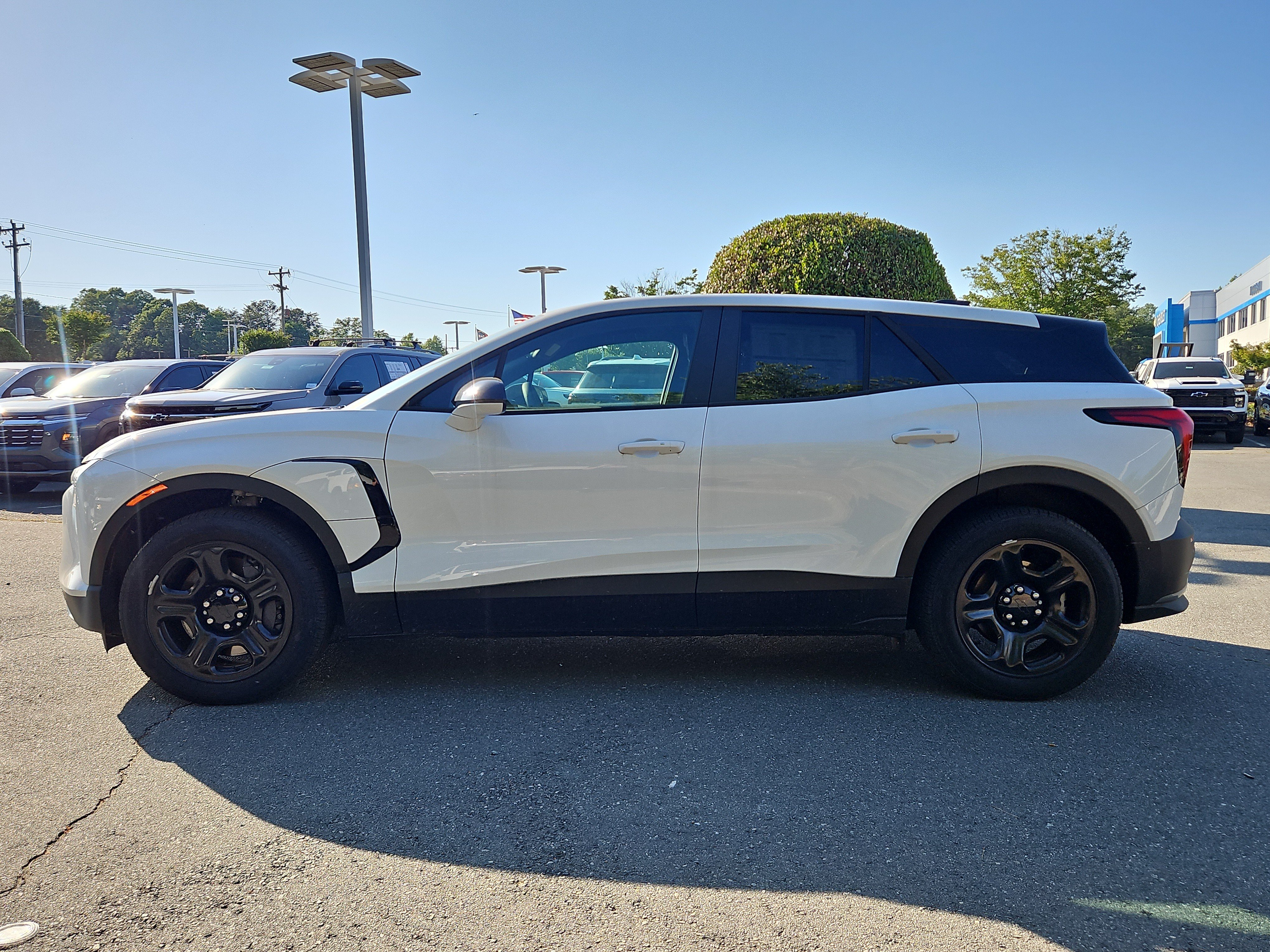 New 2025 Chevrolet Blazer EV AWD Police w/ Remote Keyless Entry Package image 2