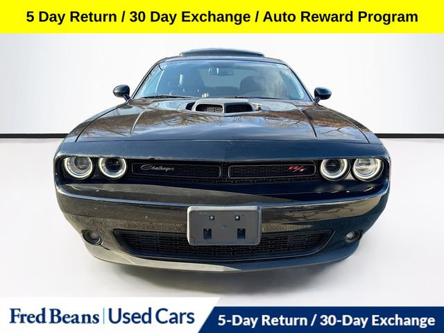 Used 2018 Dodge Challenger R/T image 2