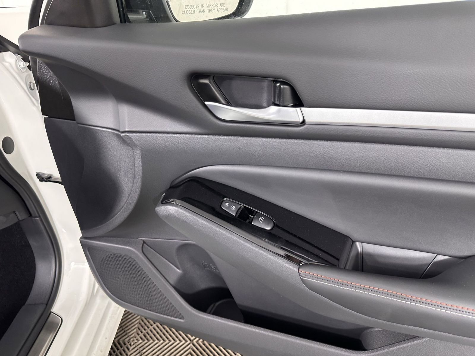 New 2025 Nissan Altima 2.5 SR w/ SR Premium Package image 42