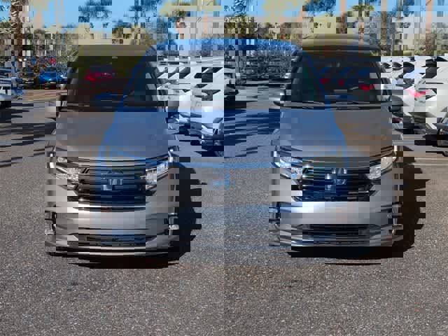 Used 2024 Honda Odyssey Touring image 3
