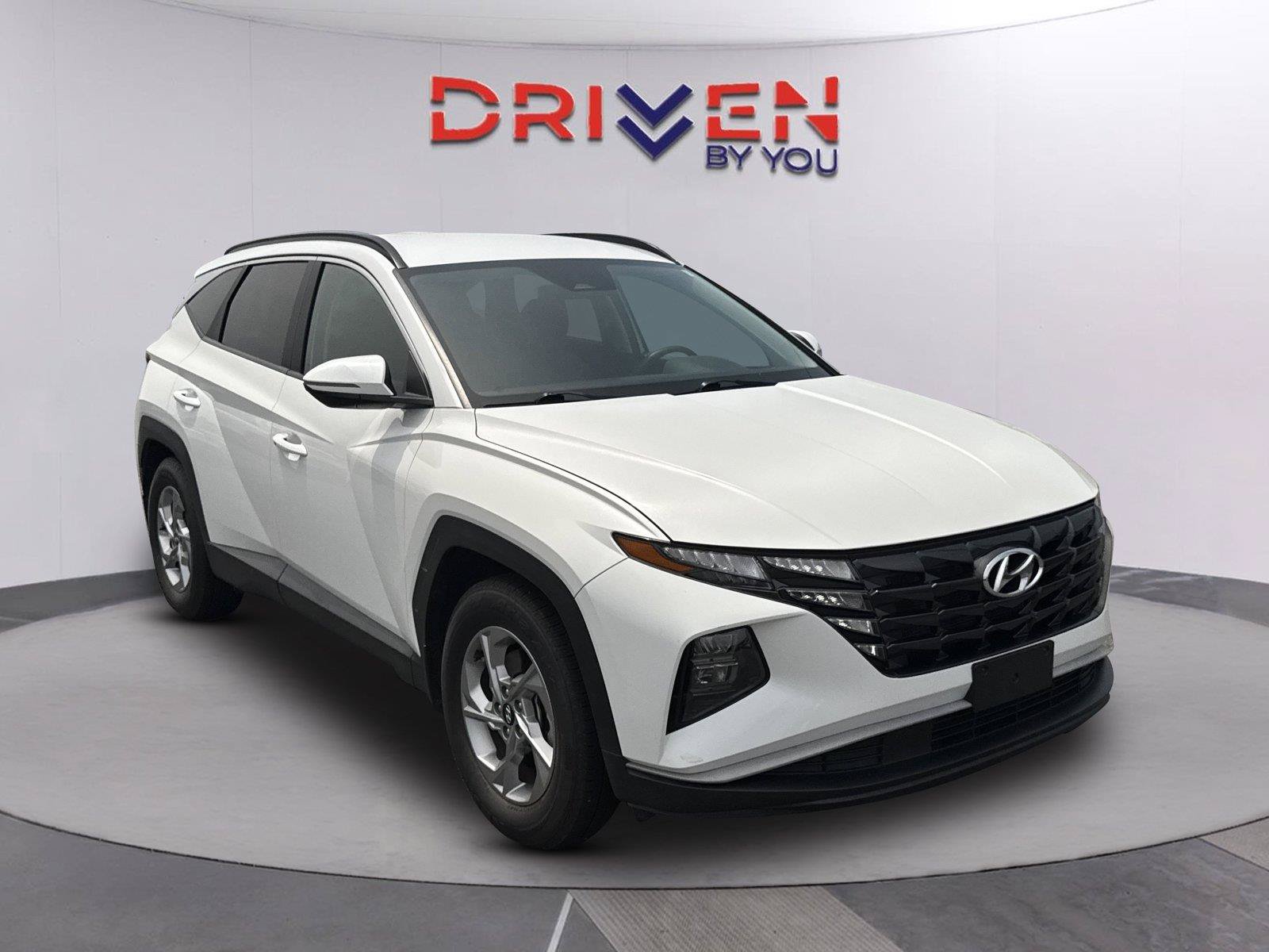 Used 2022 Hyundai Tucson SEL w/ Cargo Package FWD image 2