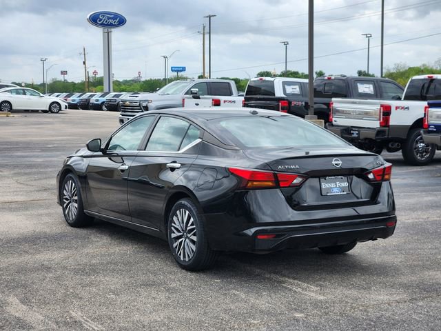 Used 2023 Nissan Altima 2.5 SV image 4