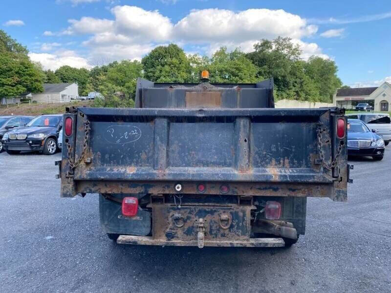 Used 2012 Ford F550 4x4 SuperCab Super Duty w/ Payload Upgrade Pkg image 7