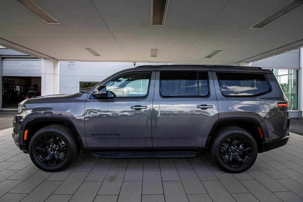 Used 2025 Jeep Wagoneer Series II image 11