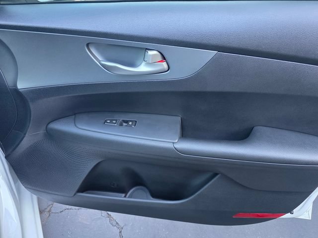 Used 2021 Kia Forte LXS FWD image 21