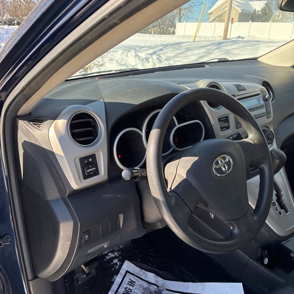 Used 2010 Toyota Matrix S image 15