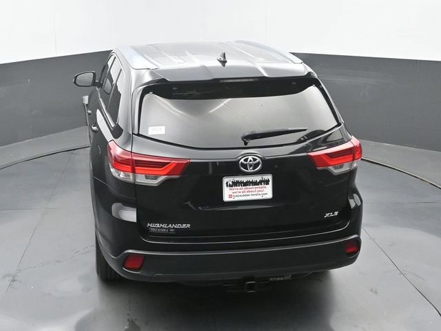Used 2017 Toyota Highlander XLE FWD image 33