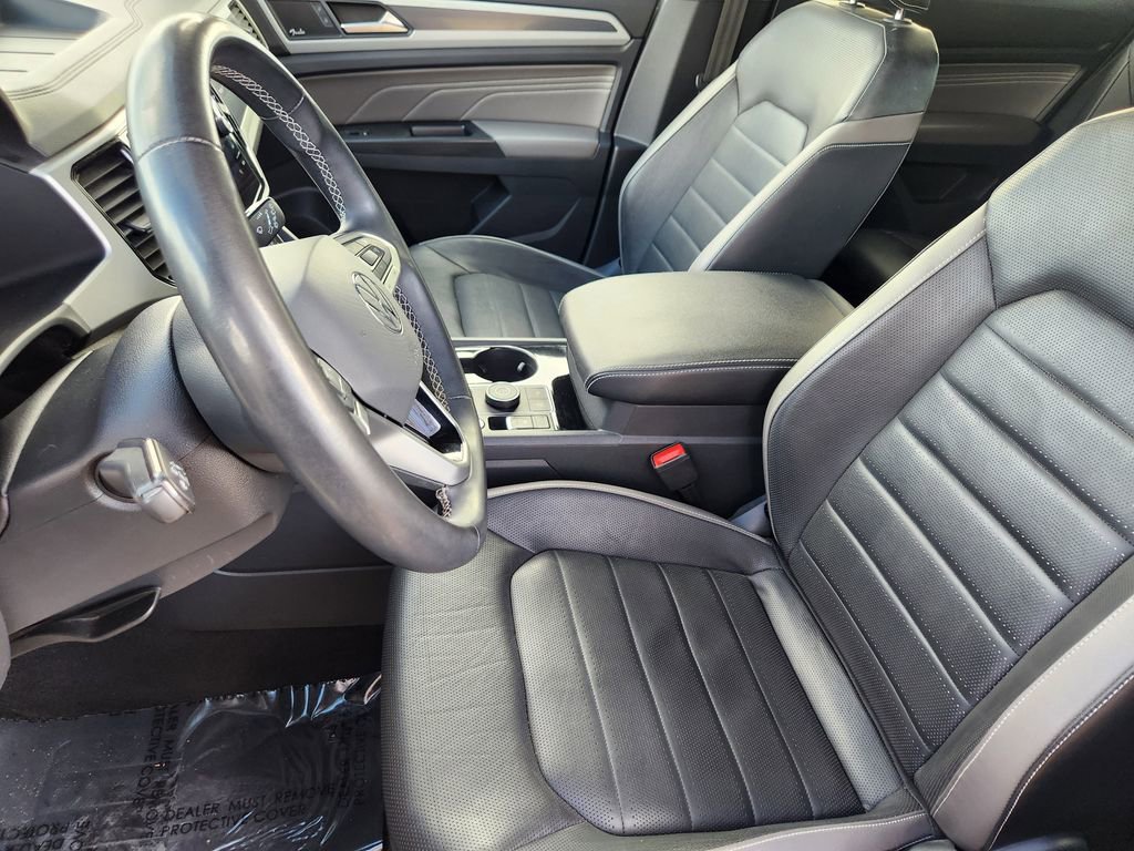 Used 2021 Volkswagen Atlas Cross Sport SEL Premium image 5