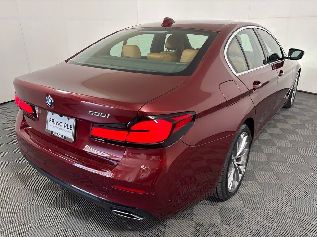Certified 2023 BMW 530i w/ Premium Package RWD image 5