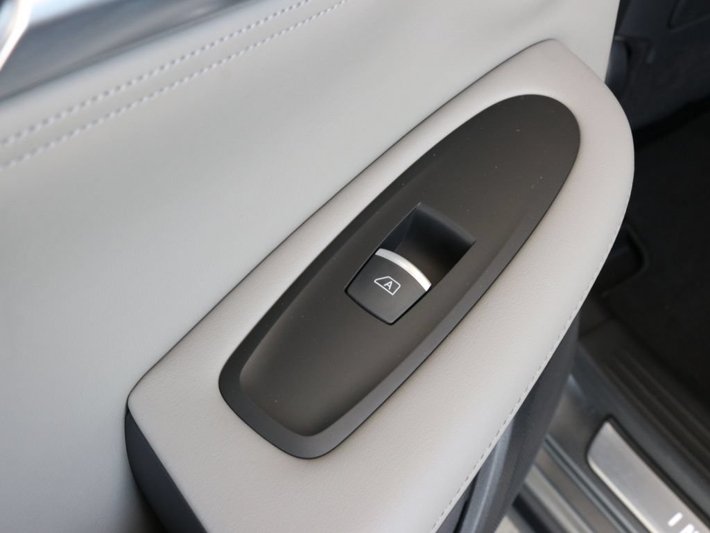 Used 2023 INFINITI QX50 Sensory AWD/4WD image 34