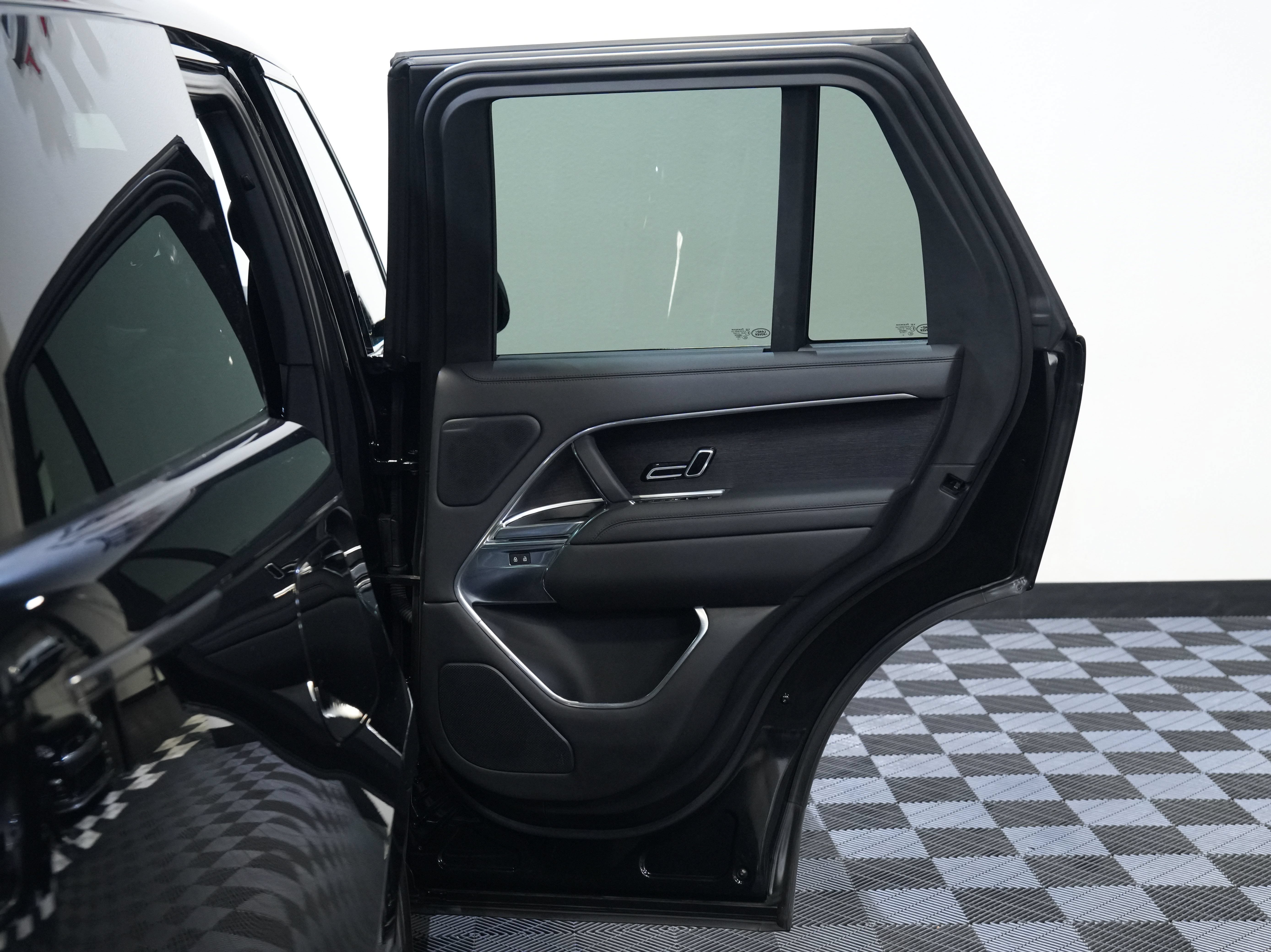 Used 2023 Land Rover Range Rover SE AWD/4WD image 26