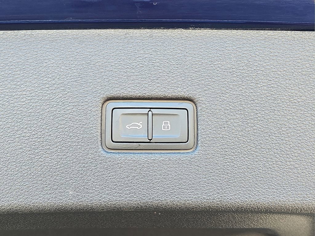 Used 2024 Audi RS Q8 4.0T image 14