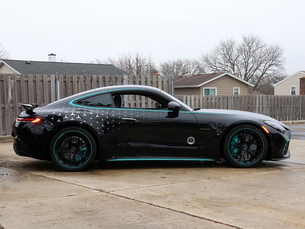 Used 2025 Mercedes-Benz AMG GT 63 image 3