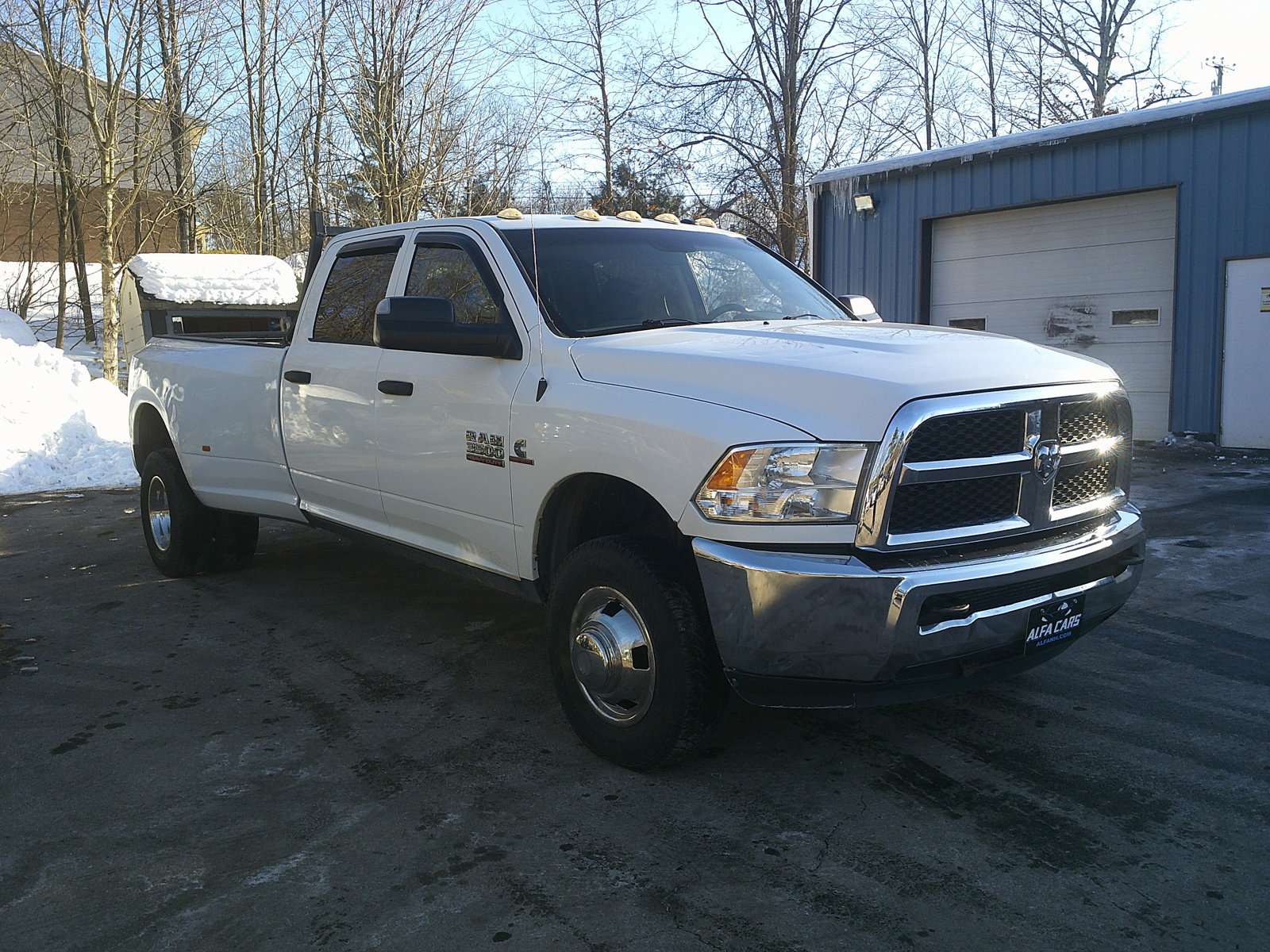 Used 2014 RAM 3500 Tradesman w/ Chrome Appearance Group image 3