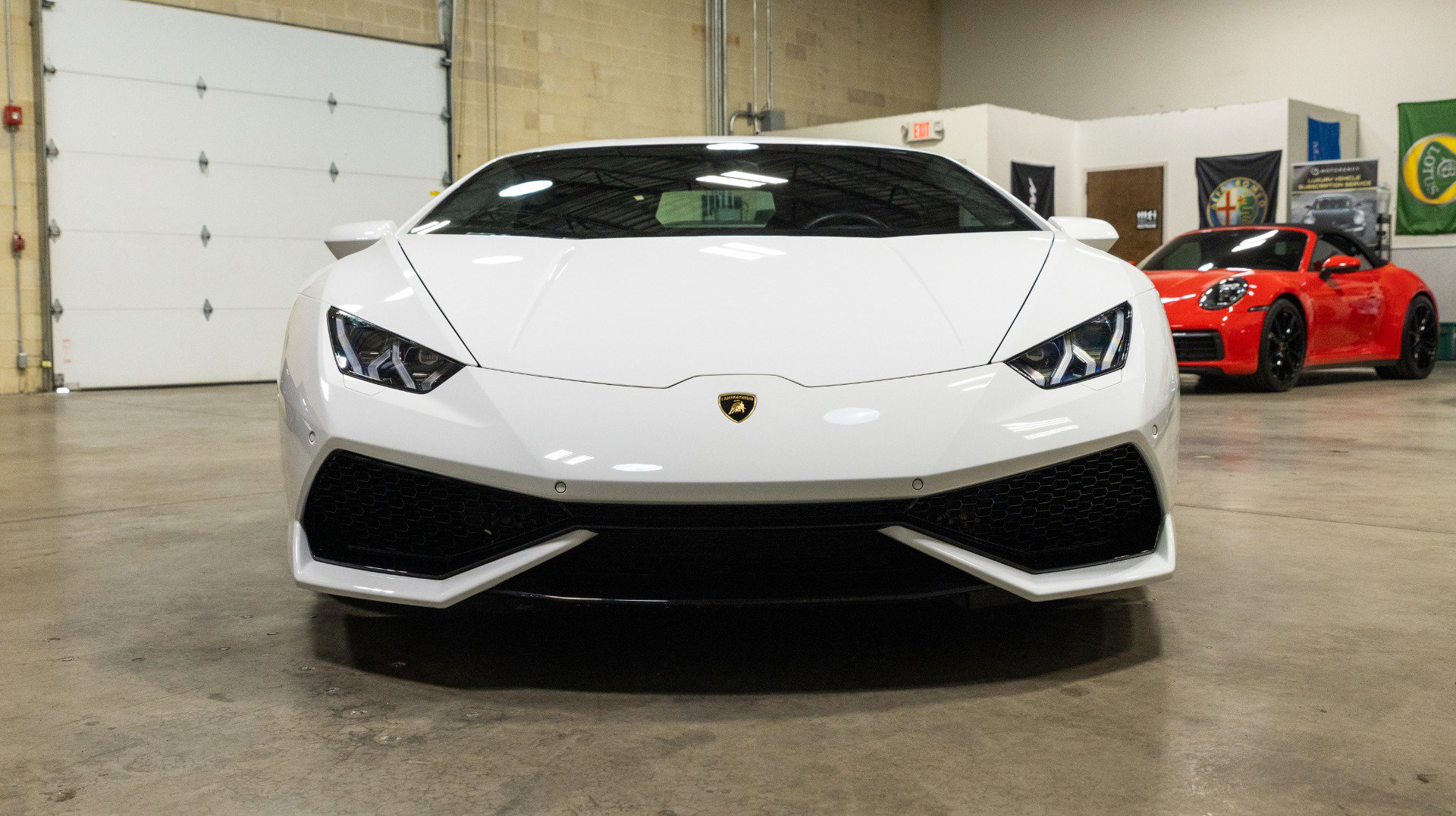 Used 2016 Lamborghini Huracan LP 610-4 image 16