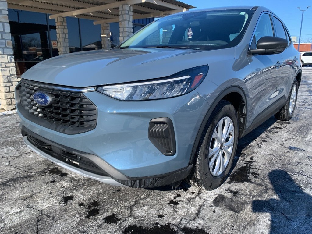 Used 2024 Ford Escape Active w/ Cold Weather Package image 7