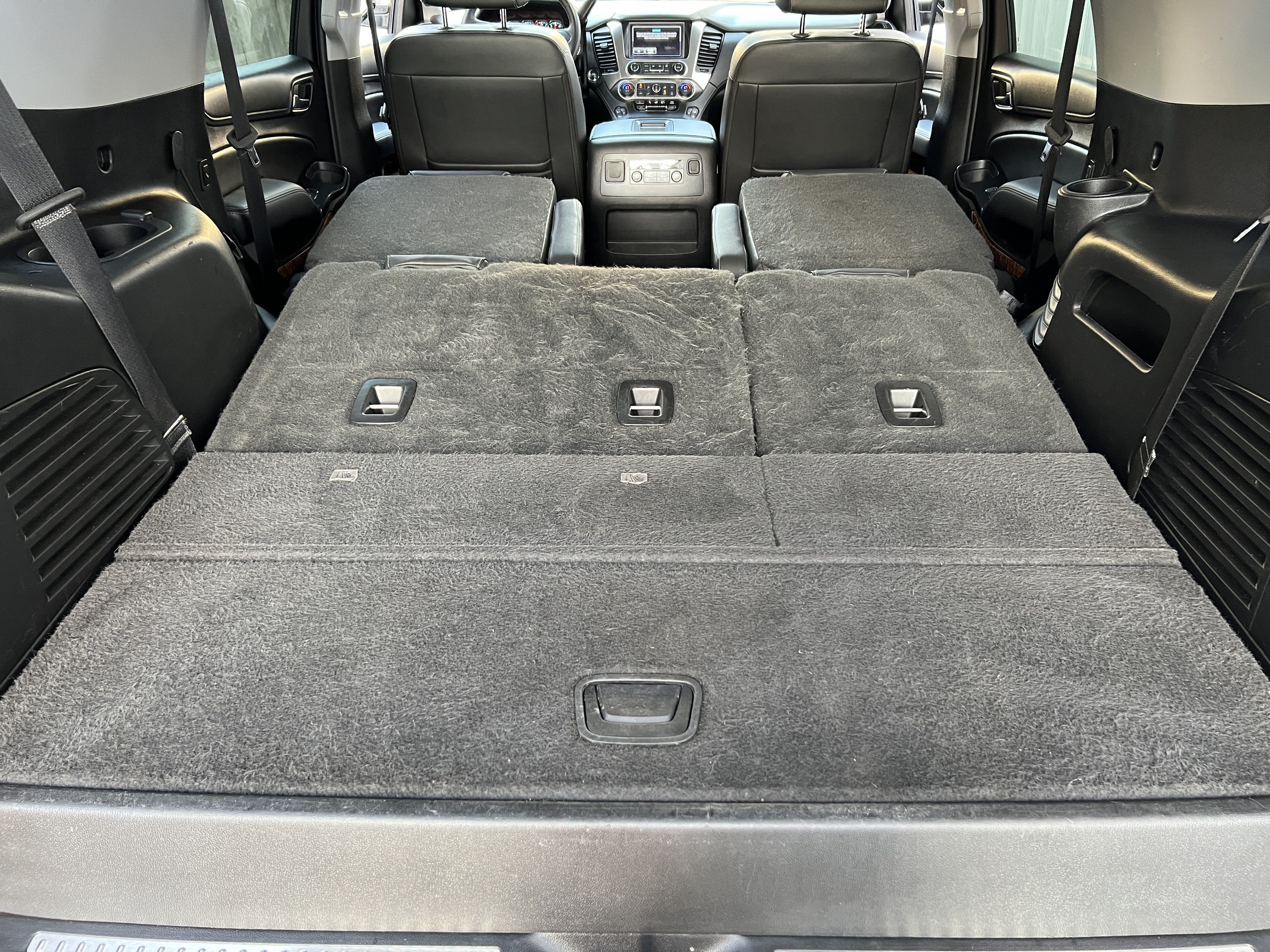 Used 2018 Chevrolet Tahoe Premier w/ RST Edition AWD/4WD image 22
