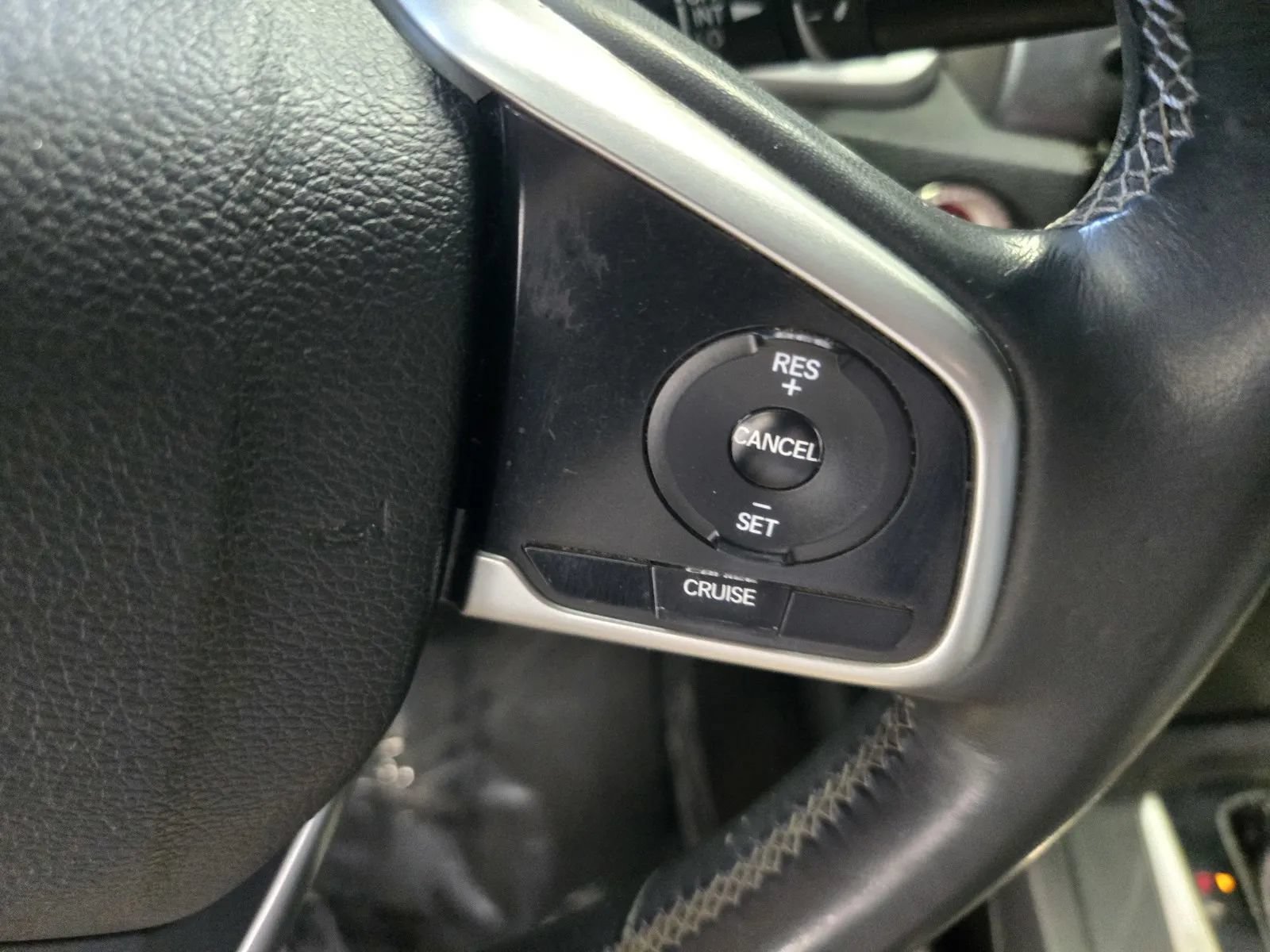 Used 2017 Honda Civic EX-L image 16