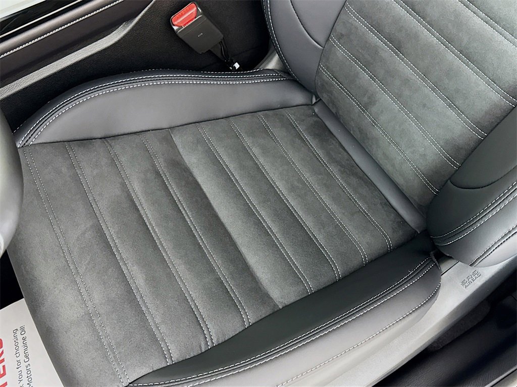New 2025 Mitsubishi Outlander SE image 20