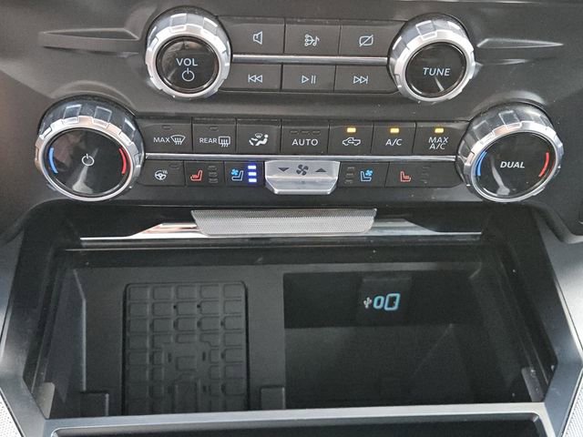 Used 2024 Ford F350 Lariat w/ Lariat Ultimate Package image 17