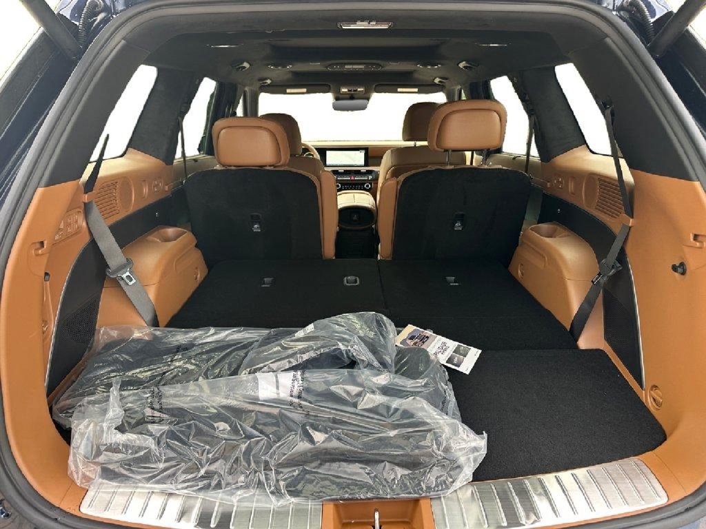 New 2027 Hyundai Palisade Calligraphy FWD image 23