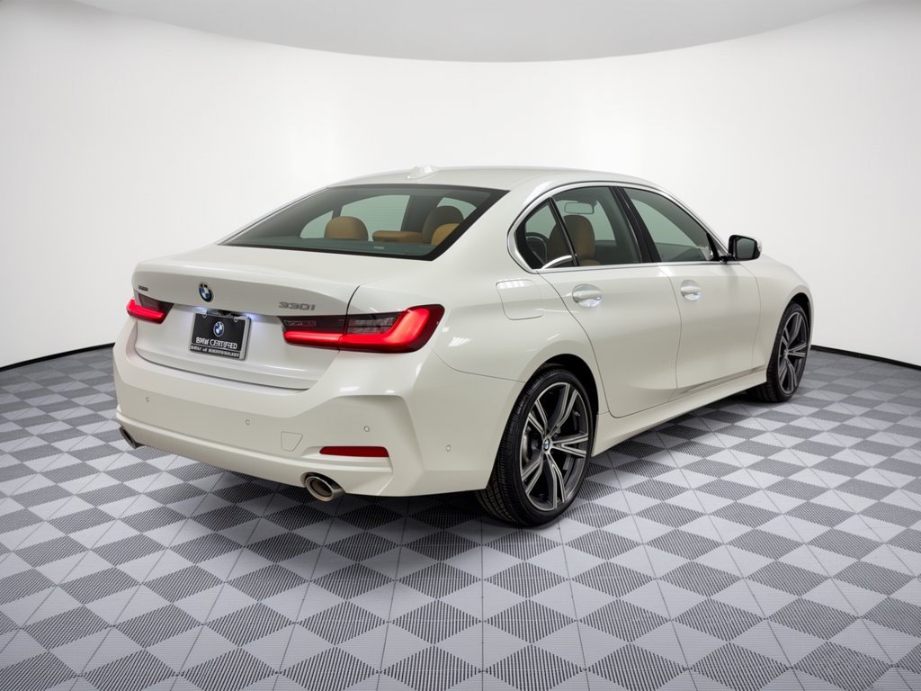 Certified 2024 BMW 330i xDrive Sedan w/ Convenience Package AWD/4WD image 9