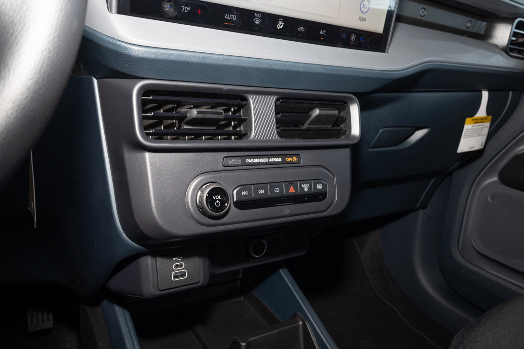 New 2025 Ford Maverick XL FWD image 15