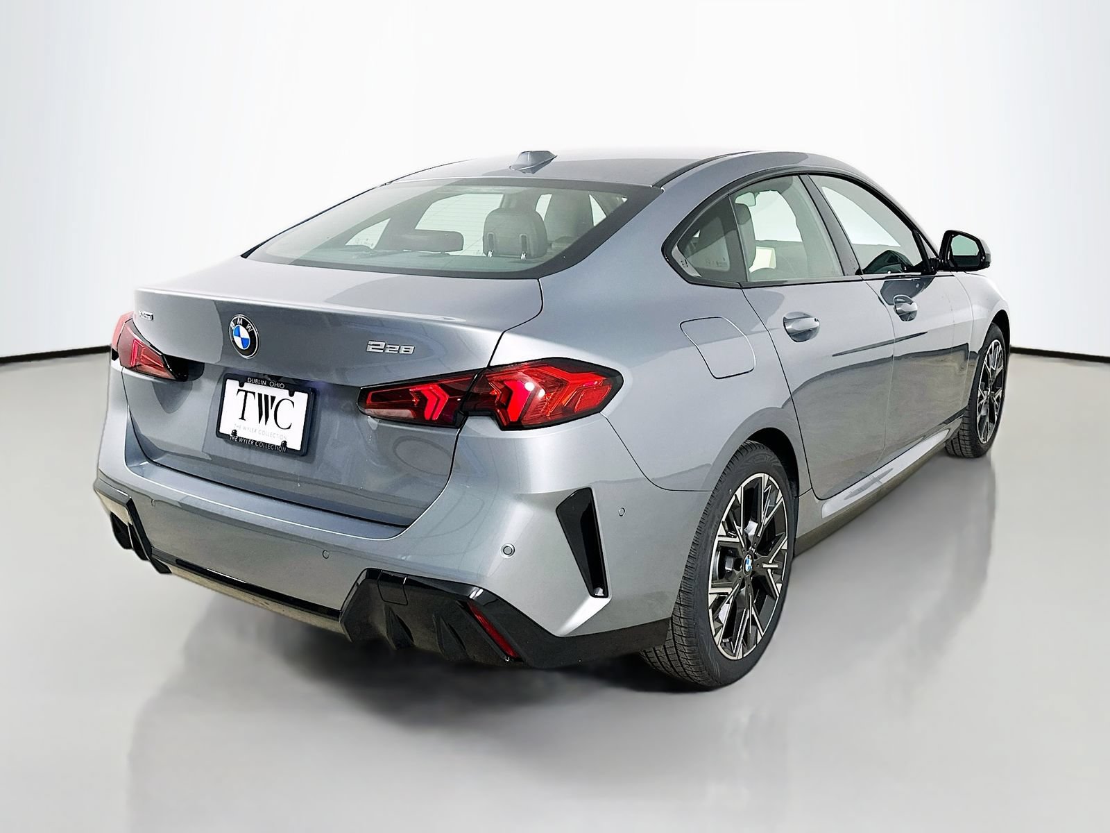 New 2026 BMW 228i xDrive w/ Technology Package AWD/4WD image 5