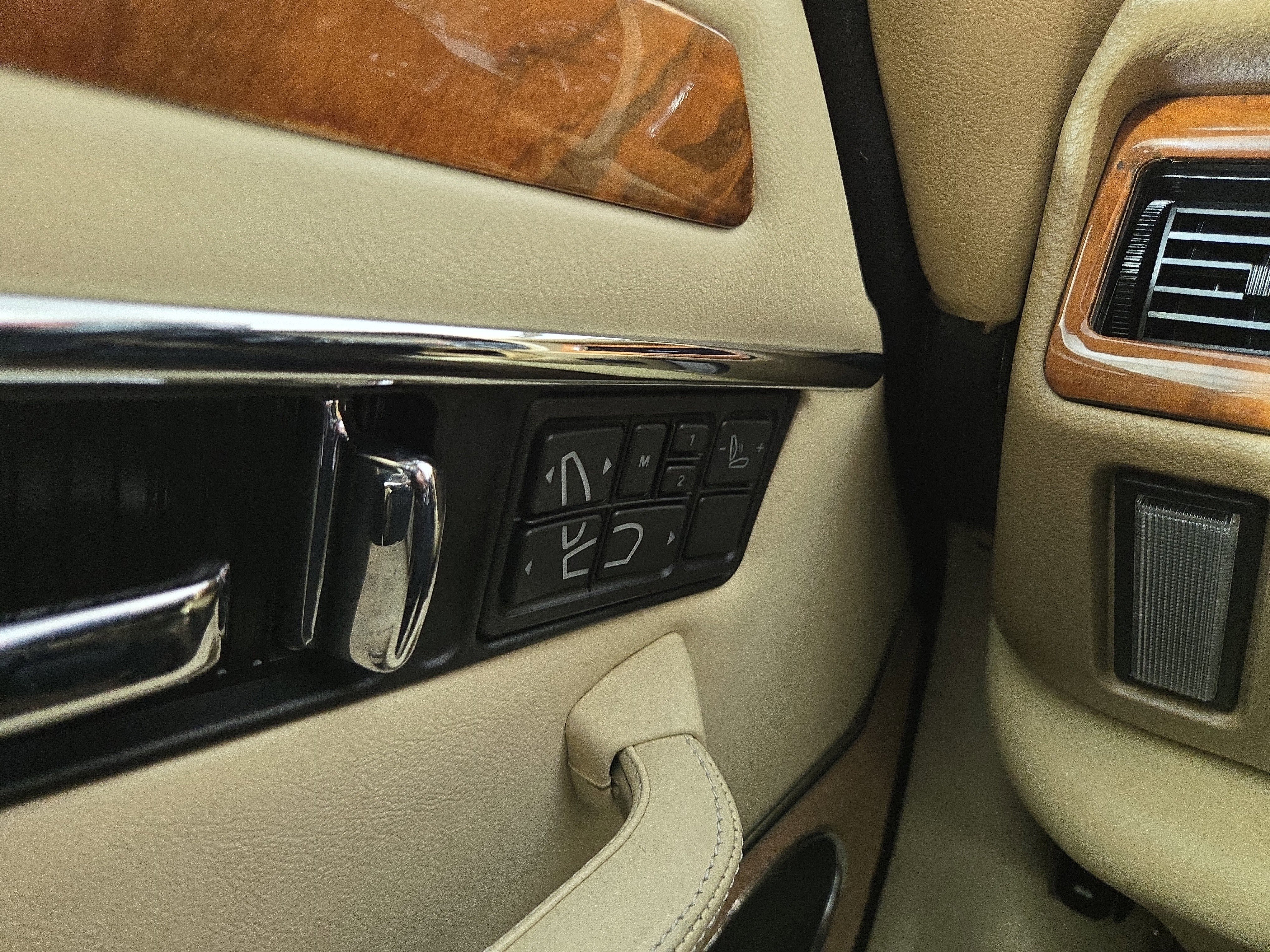 Used 1996 Jaguar XJS 4.0 Convertible image 28