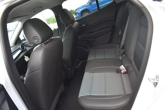 New 2026 Chevrolet Trax LT w/ LT Convenience Package FWD image 18