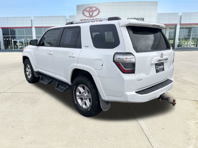 Used 2021 Toyota 4Runner SR5 AWD/4WD image 4