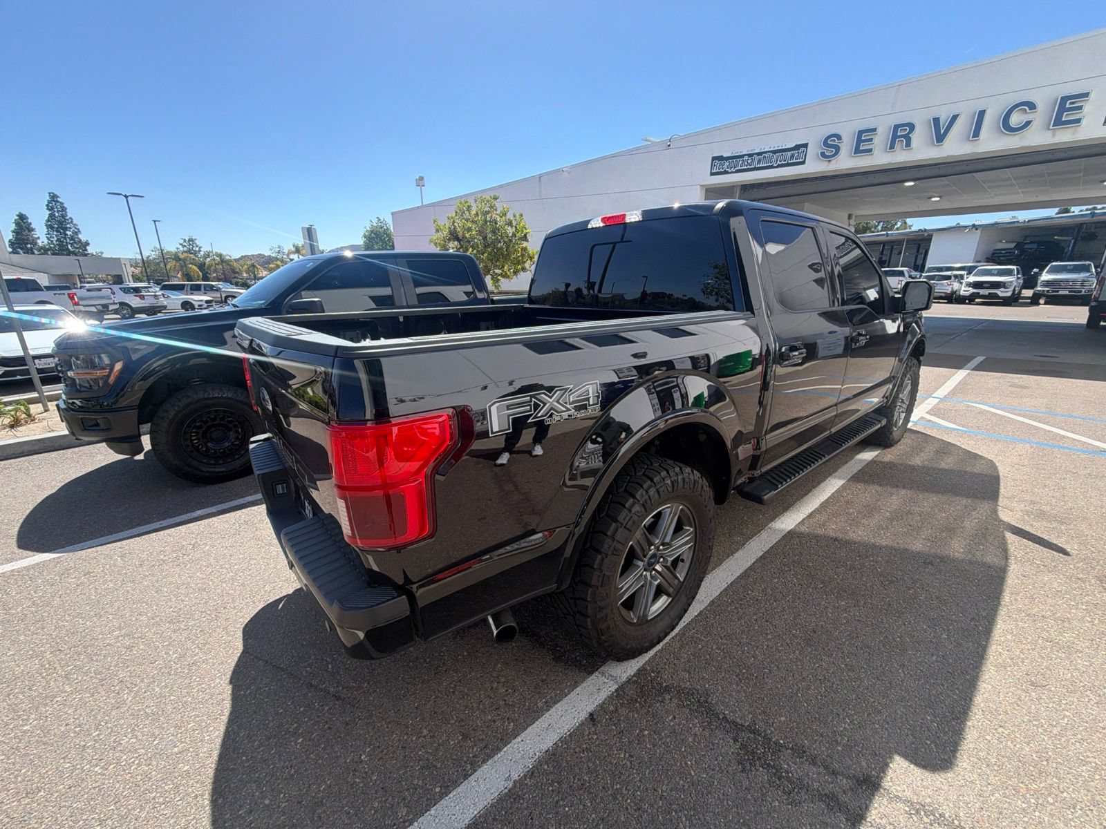 Used 2020 Ford F150 Lariat w/ Equipment Group 502A Luxury AWD/4WD image 5