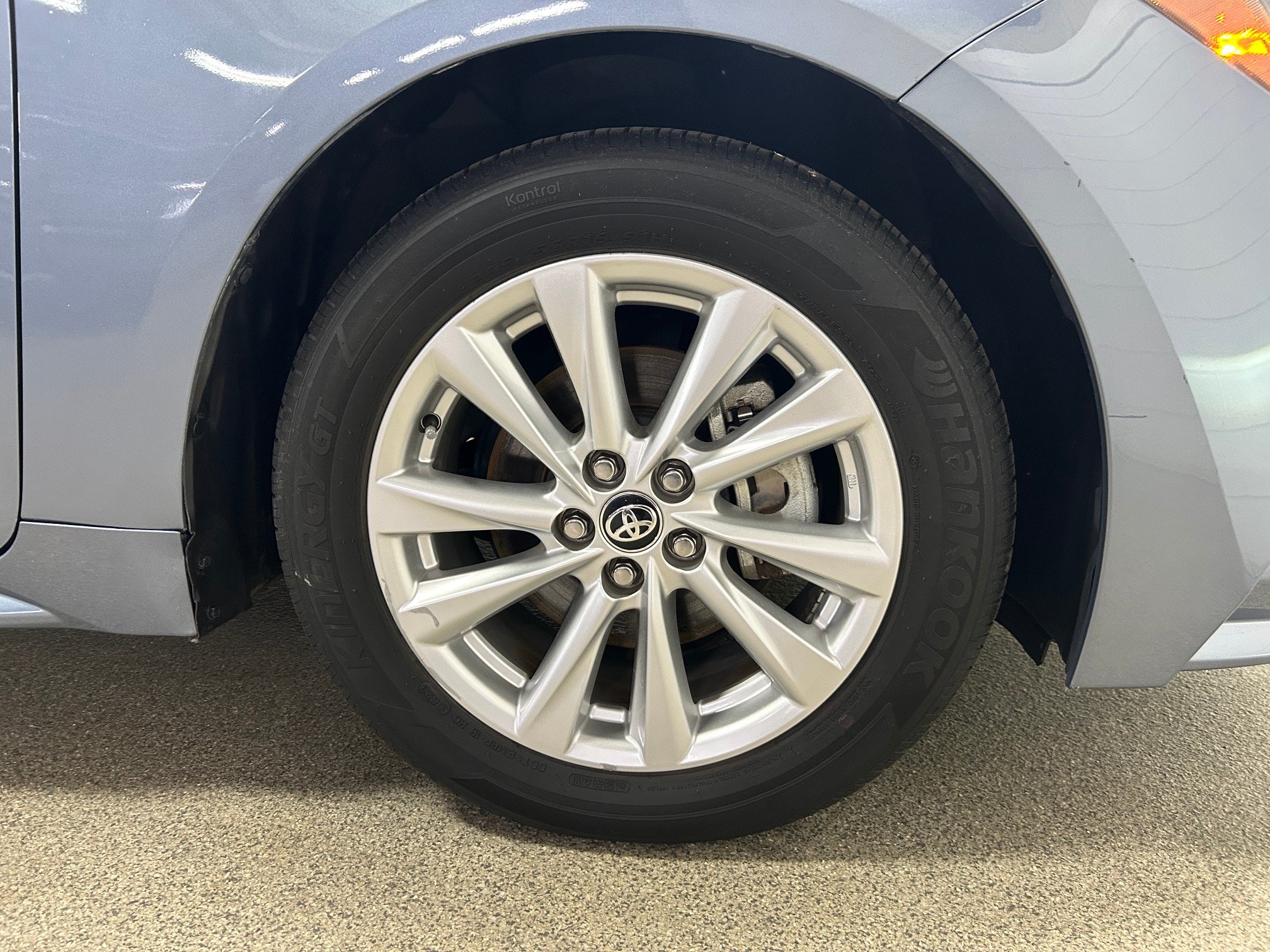Used 2023 Toyota Corolla LE w/ LE Convenience Package FWD image 29