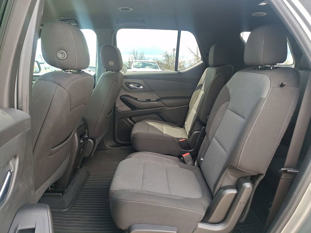Used 2023 Chevrolet Traverse LT AWD/4WD image 13