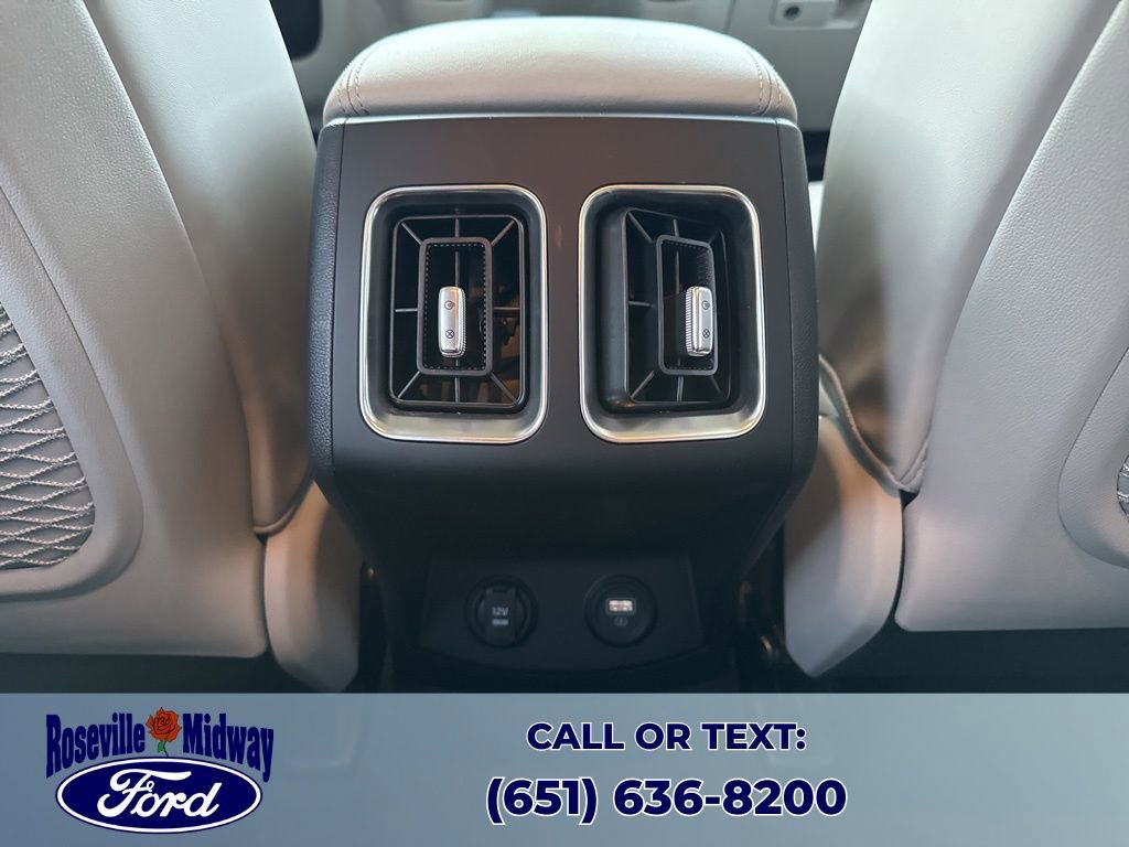Used 2023 Kia Sorento EX image 30