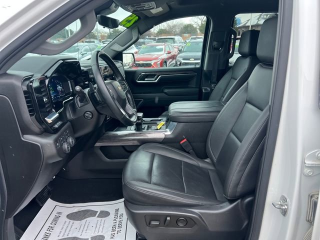Certified 2025 Chevrolet Silverado 1500 LTZ w/ Technology Package image 16