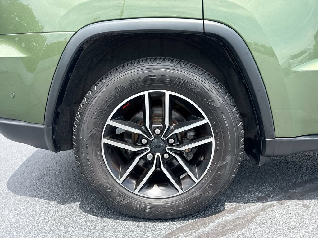 Used 2020 Jeep Grand Cherokee Trailhawk w/ Premium Lighting Group AWD/4WD image 10