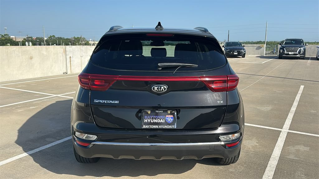 Used 2020 Kia Sportage EX w/ EX Technology Package FWD image 12