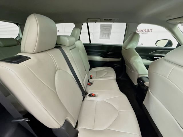 Used 2024 Toyota Grand Highlander FWD image 28