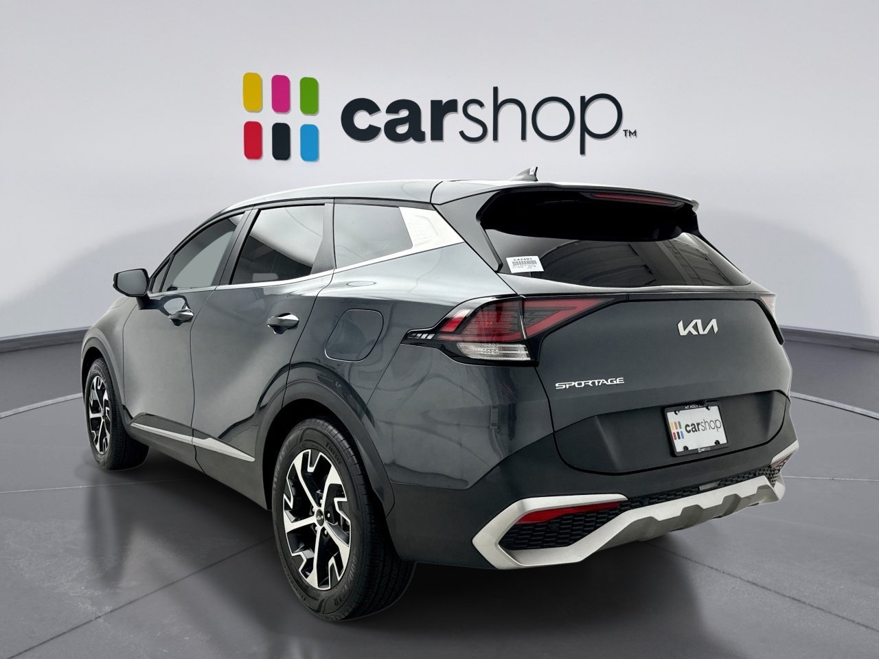 Used 2024 Kia Sportage EX FWD image 3