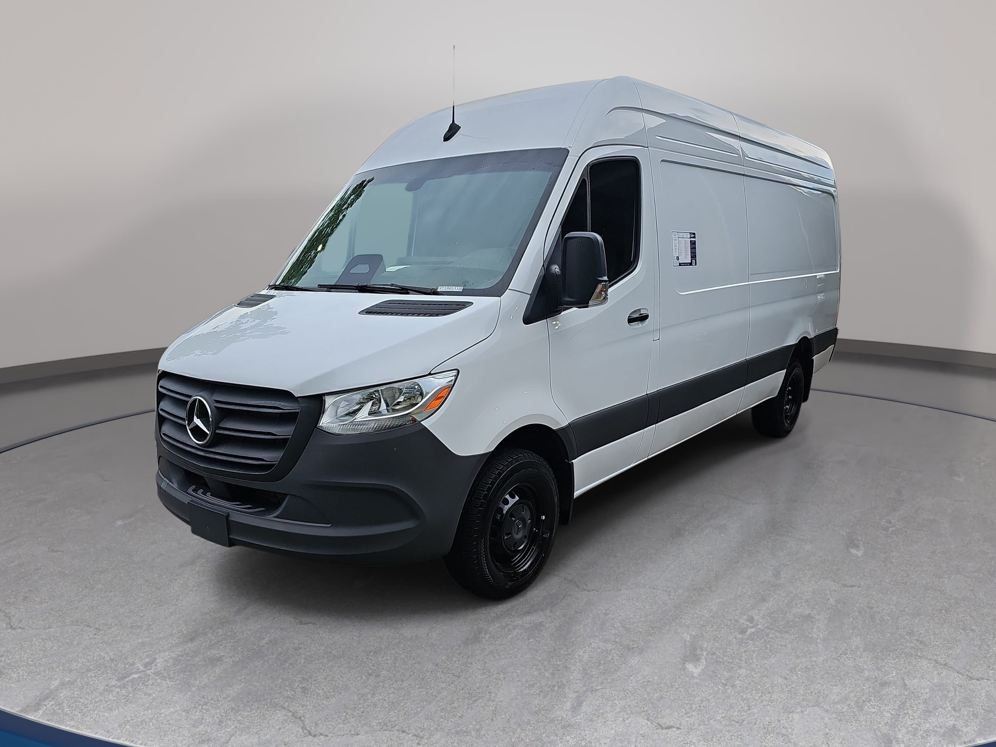 Used 2025 Mercedes-Benz Sprinter 3500 video 1