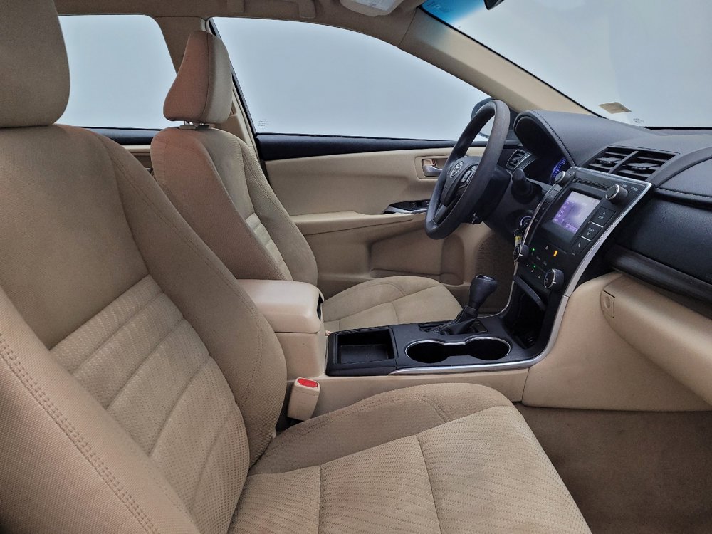 Used 2017 Toyota Camry LE image 21